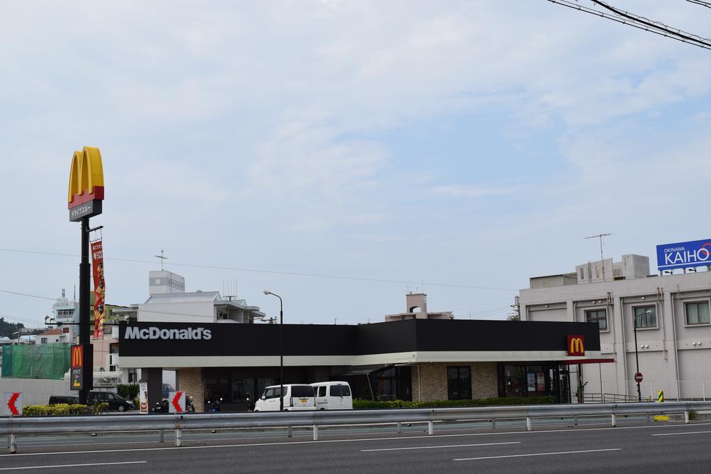Ferienwohnung Rainbow Terrace Ginowan Exterior foto