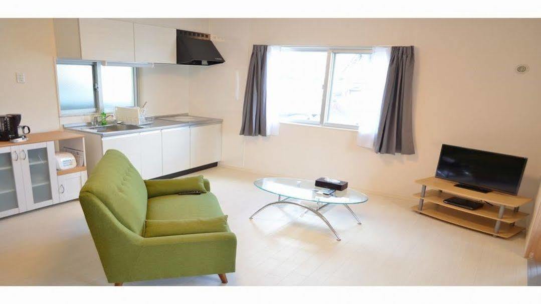Ferienwohnung Rainbow Terrace Ginowan Exterior foto